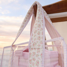 Load image into Gallery viewer, PREORDER 4/13 -Case-Mate Quilted Ditsy Floral Jelly Tote Bag