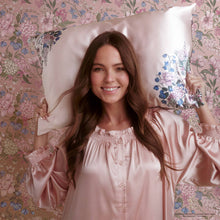 Load image into Gallery viewer, Bridgerton x Kitsch Satin Pillowcase in Wisteria