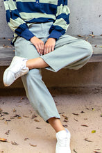 Load image into Gallery viewer, Olive baggy twill baggy barrel pants
