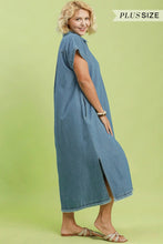 Load image into Gallery viewer, Plus Stone Washed Collared Denim Midi Dress
