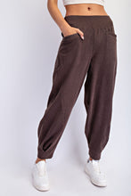 Load image into Gallery viewer, Espresso Ribbed luxury Ribbed cocoon pants
