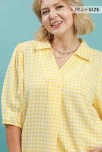 Load image into Gallery viewer, Plus Gingham print Lemon and white collar top
