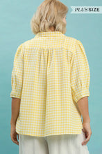 Load image into Gallery viewer, Plus Gingham print Lemon and white collar top
