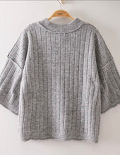 Load image into Gallery viewer, Gray mock neck ribbed sweater
