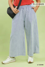 Load image into Gallery viewer, Plus Wide leg light wash striped denim UMGEE trousers
