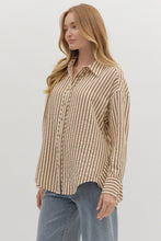 Load image into Gallery viewer, Oxford- Chocolate striped textured button up top
