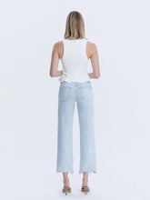 Load image into Gallery viewer, HIGH RISE LIGHT WASH SLIM WIDE JEANS T6508
