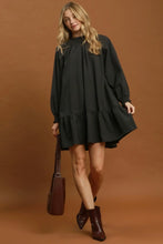 Load image into Gallery viewer, UMGEE- Black balloon sleeve back bow tie dress
