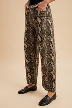 Load image into Gallery viewer, Snakeskin Comfort stretch barrel jeans

