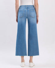 Load image into Gallery viewer, HIGH RISE CLEAN CUT RAW HEM CROP SLIM WIDE JEANS V3632
