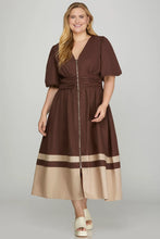Load image into Gallery viewer, Plus Elen- Brown BUBBLE SLEEVE FRONT ZIP COLOR BLOCK MIDI DRESS WITH SIDE ZIPPER AND POCKETS
