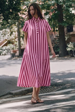 Load image into Gallery viewer, Glam plum Striped Stand High Neck Stripe Midi Dress

