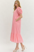 Load image into Gallery viewer, ENTRO- Plus size Pink Eyelet short puff sleeve midi dress
