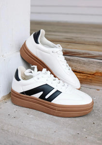 NEW!! Trending thick sole WHITE/Black sneakers topping-05