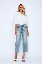 Load image into Gallery viewer, Plus JUDY  BLUE -Tummy Control High waisted Raw hem light wash cropped jeans jb88903
