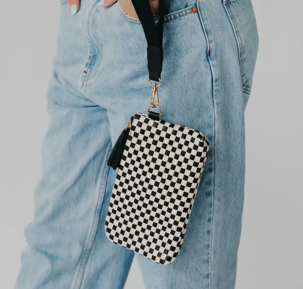 Pretty Simple- Emma woven black checkered clutch wristlet