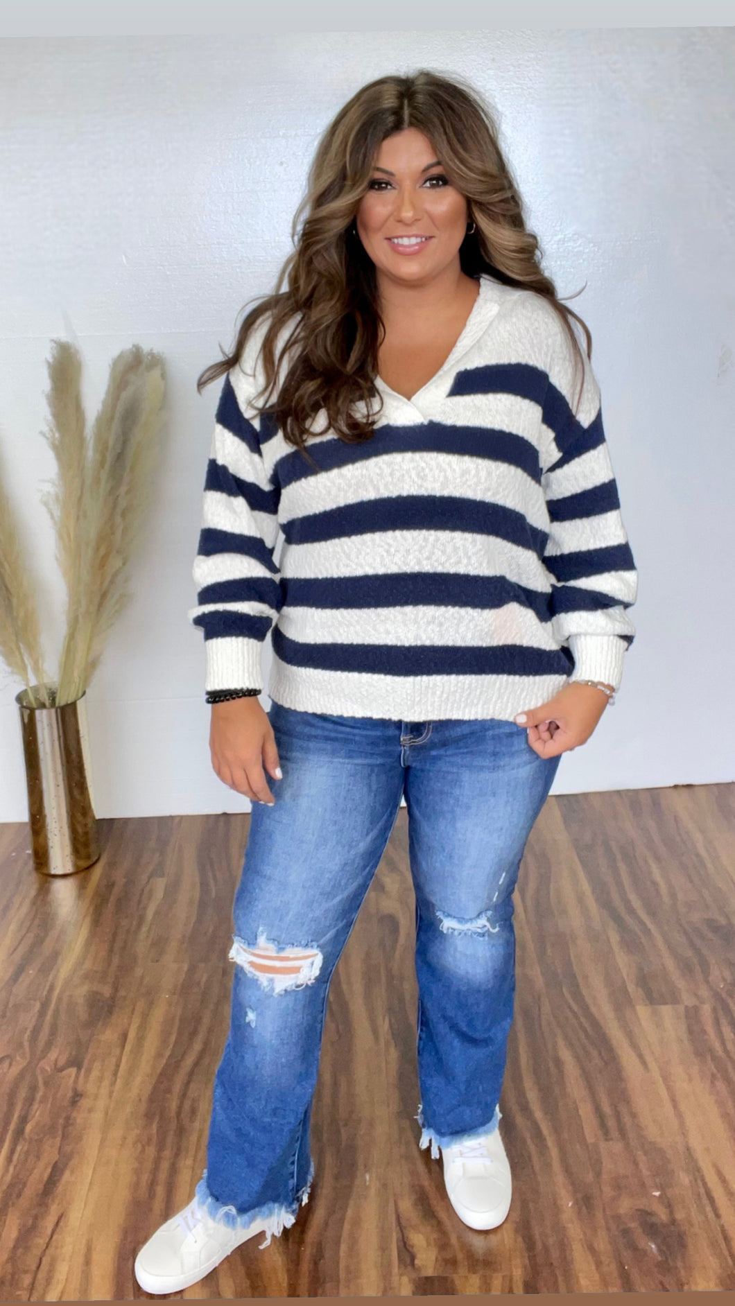 Plus Vickie- Thick stripe white/navy popcorn collared sweater