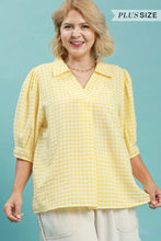 Load image into Gallery viewer, Plus Gingham print Lemon and white collar top
