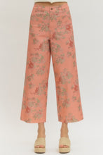 Load image into Gallery viewer, Melisa- Floral pattern mid-rise ankle-length pants
