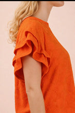 Load image into Gallery viewer, Floral textured ruffled knit top and shorts set
