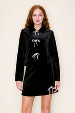 Load image into Gallery viewer, Black velvet side slit jewel detailed skirt
