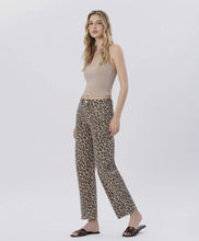 Load image into Gallery viewer, VERVET- Leopard print  High Rise barrel jeans v3697lpd
