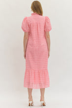 Load image into Gallery viewer, ENTRO- Plus size Pink Eyelet short puff sleeve midi dress
