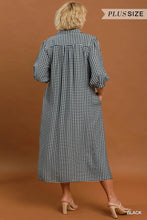Load image into Gallery viewer, UMGEE Plus Gingham print black midi length dress
