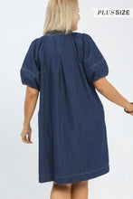 Load image into Gallery viewer, Plus dark wash UMGEE Denim dress
