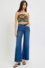 Load image into Gallery viewer, PLUS RISEN JEANS- Tummy Control Mid Rise medium wash wide leg raw hem jeans RD5973X
