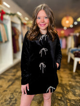 Load image into Gallery viewer, Black velvet side slit jewel detailed skirt
