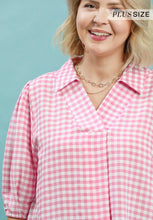 Load image into Gallery viewer, Plus Gingham print Peony and white collar top
