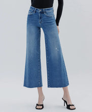 Load image into Gallery viewer, VERVET- High Waist Raw Hem Cropped Wide Leg Jeans V3667
