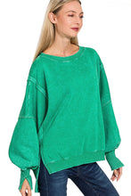 Load image into Gallery viewer, Kelly Green oversized WASHED BATWING SLEEVE HI-LOW FLEECE SWEATSHIRT
