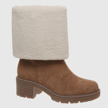 Load image into Gallery viewer, Pierre Dumas - New Tan Booties or Boots Sherpa lined suede boots EVERLEE-2
