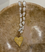 Load image into Gallery viewer, CHANSUTTPEARLS- Blaze  Necklace 18k Gold Plated Stainless steel 18inch
