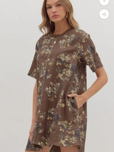 Load image into Gallery viewer, Brown denim floral dress
