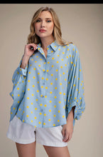 Load image into Gallery viewer, Baby blue polka dot button up top

