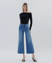 Load image into Gallery viewer, VERVET- High Waist Raw Hem Cropped Wide Leg Jeans V3667

