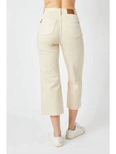 Load image into Gallery viewer, Judy Blue Sand cropped raw hem jeans
