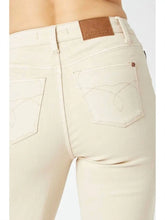 Load image into Gallery viewer, Judy Blue Sand cropped raw hem jeans
