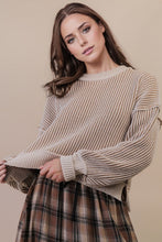 Load image into Gallery viewer, Aspen- Chunky Cropped two tone brig &amp; cream sweater
