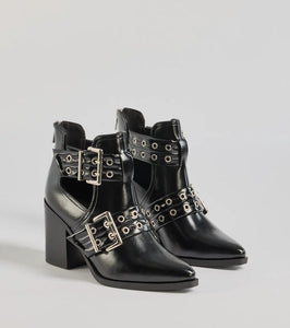 SALE Black double buckle pointy booties- milky-s