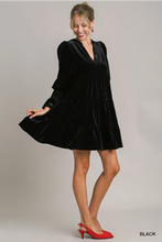 Load image into Gallery viewer, Plus Noelle- Black Velvet tiered smocked sleeve dress
