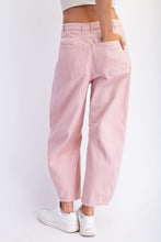 Load image into Gallery viewer, Dusty pink baggy twill barrel pants
