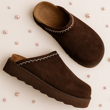 Load image into Gallery viewer, Outwoods- Dark brown suede platform slide on shoes
