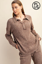 Load image into Gallery viewer, Plus washed waffle knit polo sweatshirt
