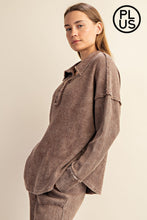 Load image into Gallery viewer, Plus washed waffle knit polo sweatshirt
