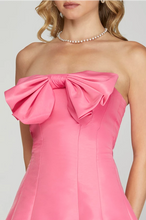 Load image into Gallery viewer, ALICE- Bubblegum pink STRAPLESS A LINE BOW MINI DRESS
