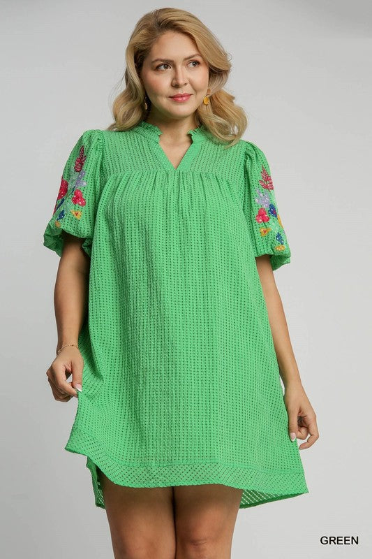 PLUS BELLA- Kelly Green Checkered Seersucker Bubble Sleeve Embroidery Short Dress